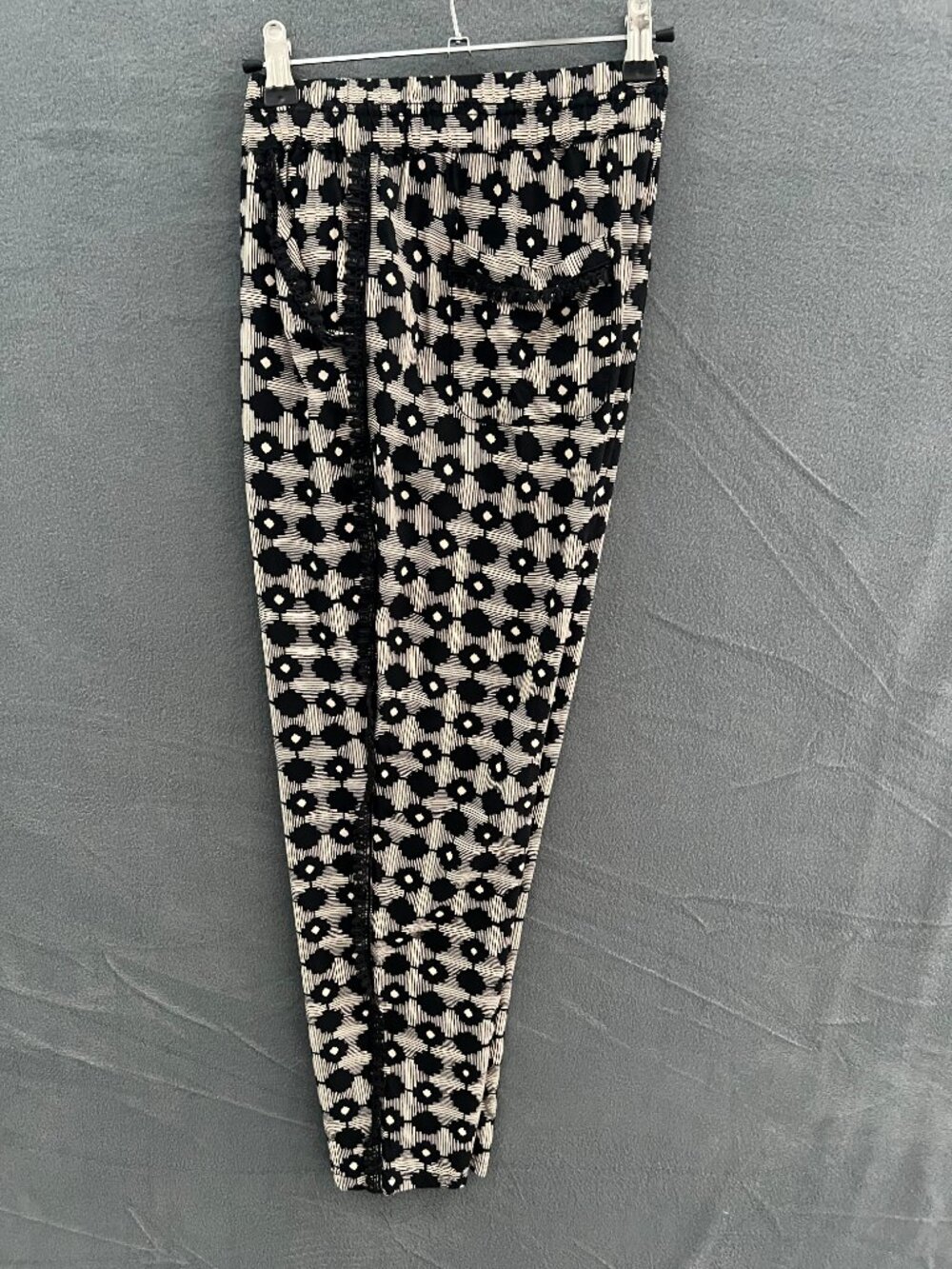Anthropologie Hei Hei Goh Lace Pull On Pants Elastic Waist Beige/Black Sz Small
